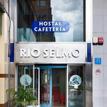 Hostal Rio Selmo Ponferrada Exterior photo